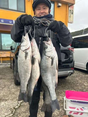 丸銀釣りセンターの2025年3月5日(水)1枚目の写真