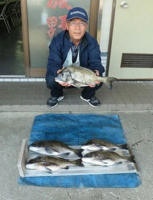 宮城野渡船の2025年3月14日(金)1枚目の写真