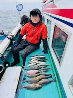谷口釣船の2025年3月15日(土)2枚目の写真