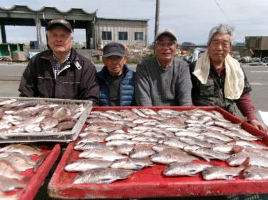奥村釣船の2025年4月2日(水)1枚目の写真