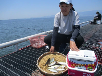 尼崎市立魚つり公園の2025年5月14日(水)1枚目の写真