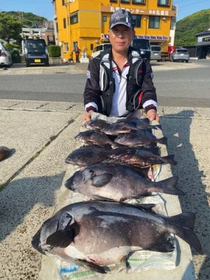 丸銀釣りセンターの2025年5月30日(金)3枚目の写真