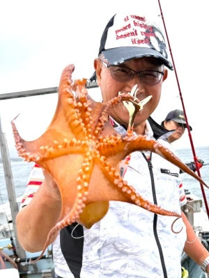 泉佐野マリンライフ（仁王丸・宝来丸・黒潮丸）の2025年6月17日(火)4枚目の写真