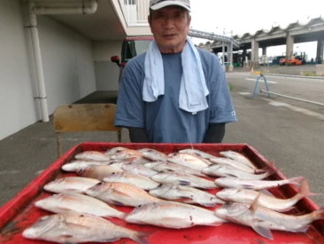 奥村釣船の2025年9月12日(金)1枚目の写真