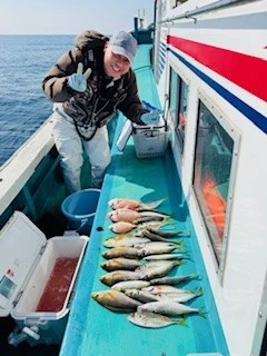 谷口釣船の2026年2月21日(土)4枚目の写真