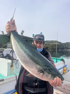 海上釣堀 辨屋の2026年3月2日(月)4枚目の写真