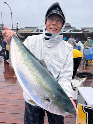 海上釣堀 辨屋の2026年3月3日(火)2枚目の写真