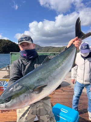 海上釣堀 辨屋の2026年3月4日(水)5枚目の写真