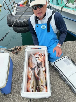 釣り船 黒潮丸の2026年4月22日(水)1枚目の写真