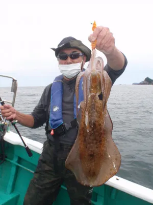 釣り船 久勝丸の2021年5月22日(土)4枚目の写真