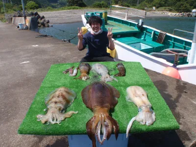釣り船 久勝丸の2021年5月23日(日)3枚目の写真