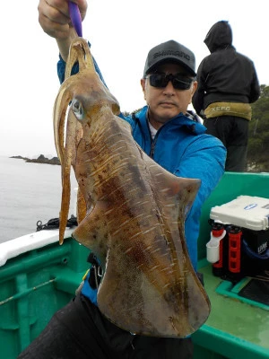 釣り船 久勝丸の2024年4月27日(土)2枚目の写真