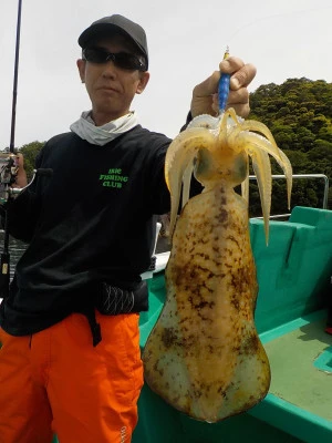 釣り船 久勝丸の2024年4月28日(日)4枚目の写真