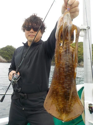 釣り船 久勝丸の2024年4月30日(火)4枚目の写真