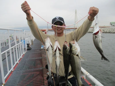 尼崎市立魚つり公園の2024年5月15日(水)1枚目の写真